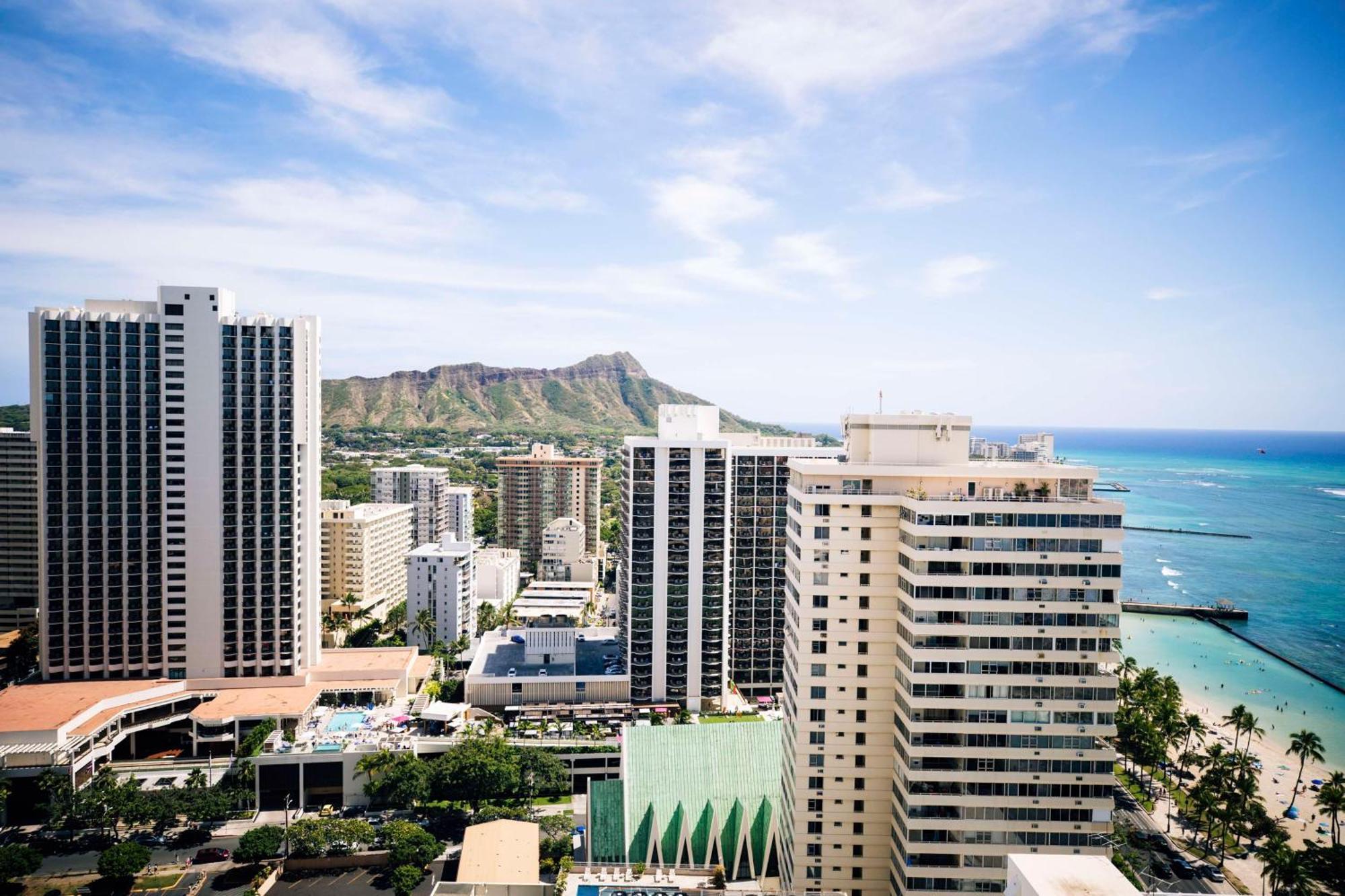 הונולולו Aston Waikiki Beach Tower מראה חיצוני תמונה Waikiki skyline